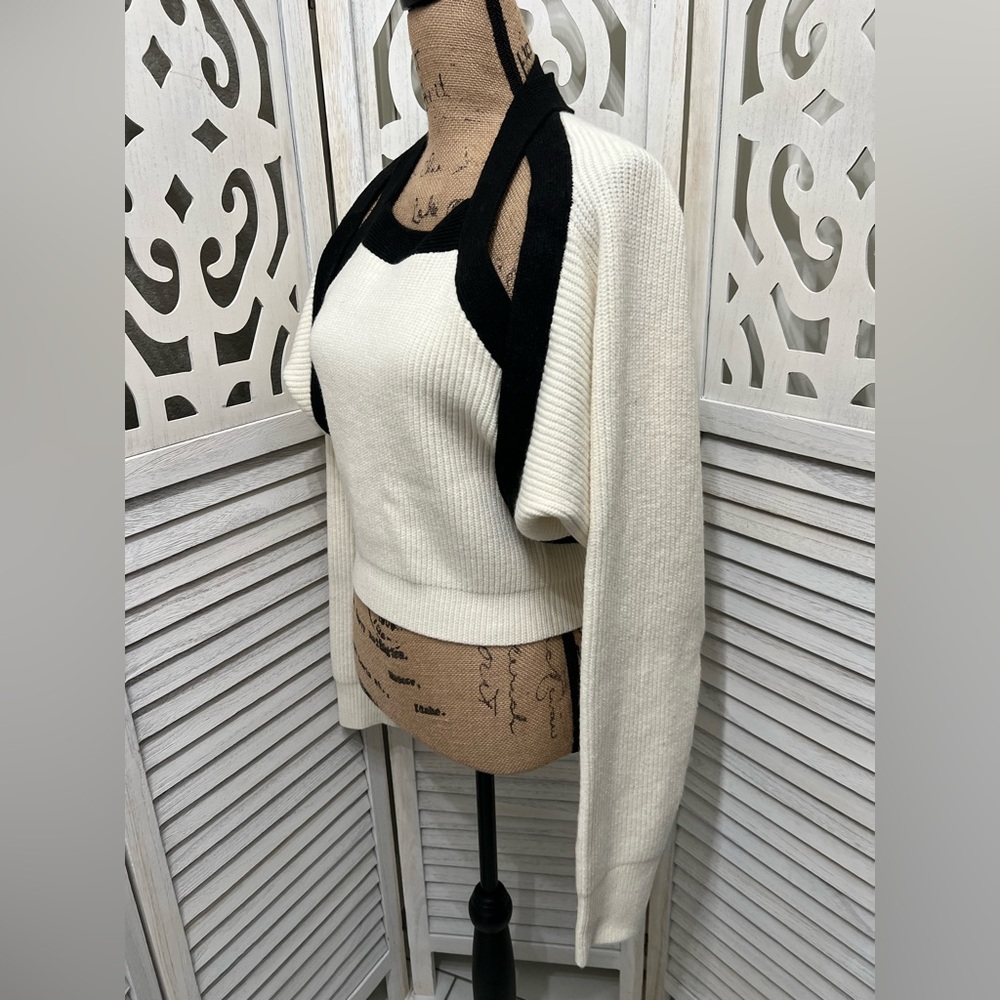 Commense Color-Block Cutout Ribbed Sweater Set - Picture 8 of 14